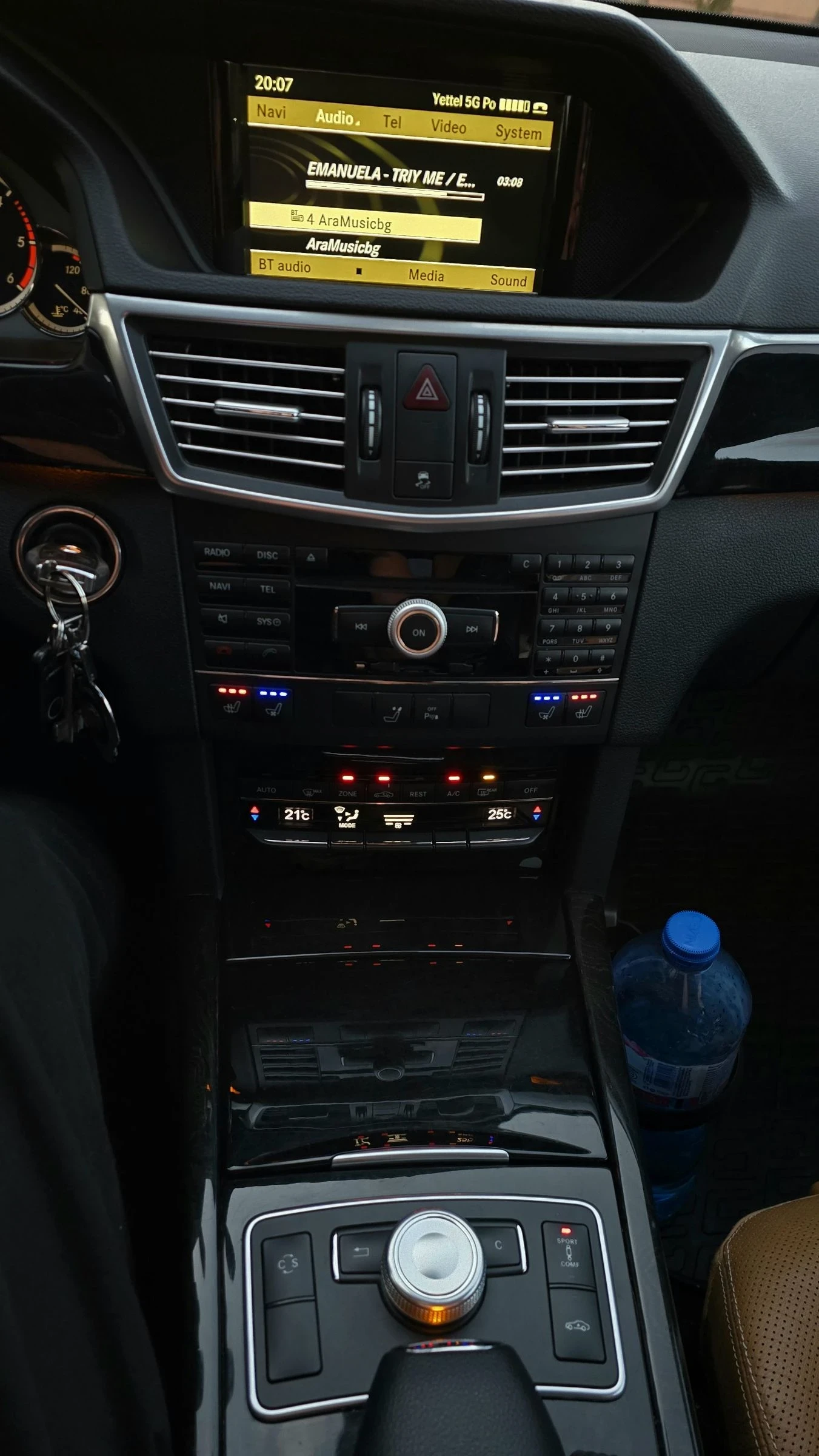 Mercedes-Benz E 350 CDI* Задно* AirMatic* Обдух* BiXenon* NAVI* Harman, снимка 14 - Автомобили и джипове - 54231697