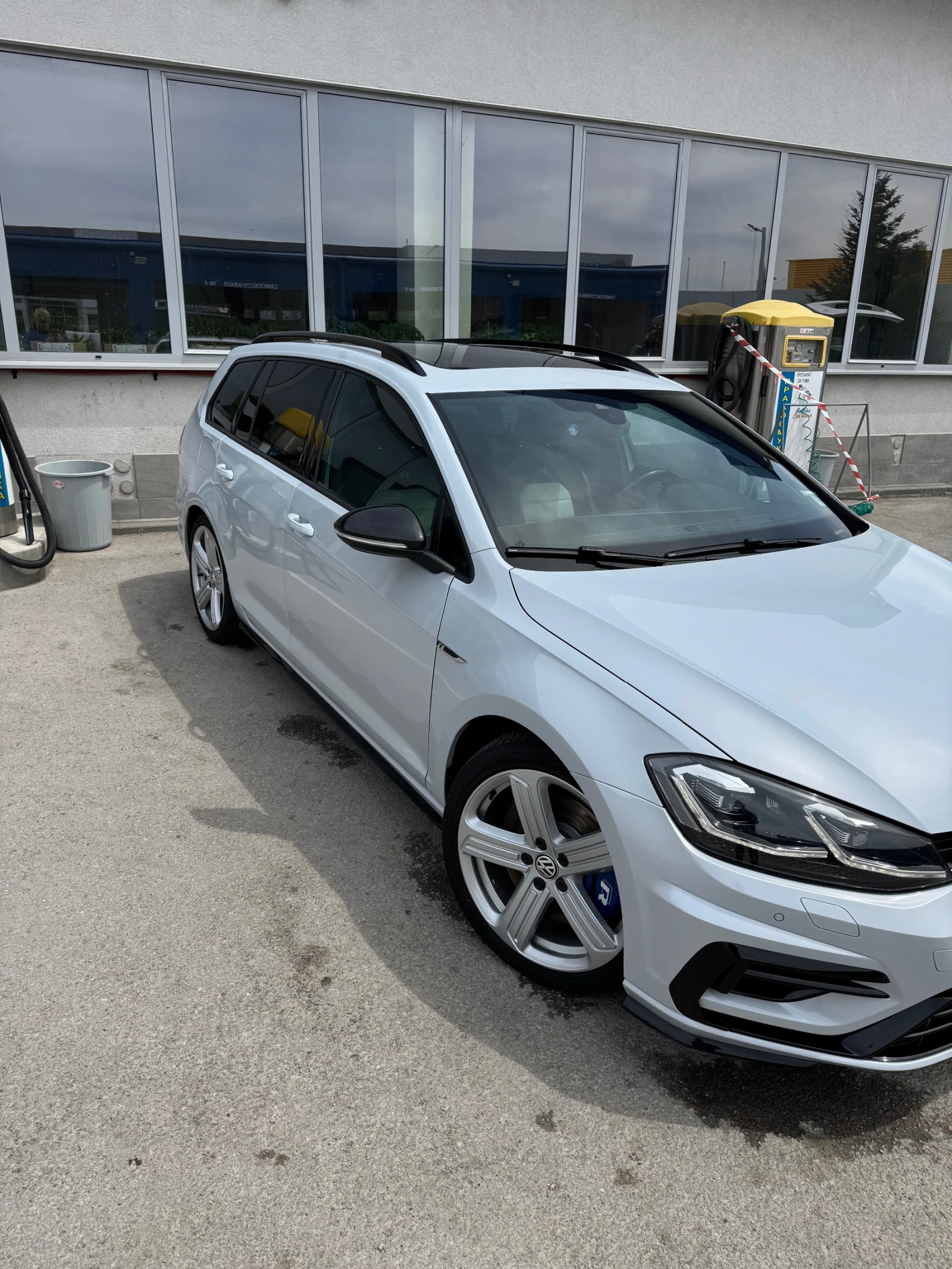 VW Golf Variant 7.5 R, снимка 10 - Автомобили и джипове - 54412899