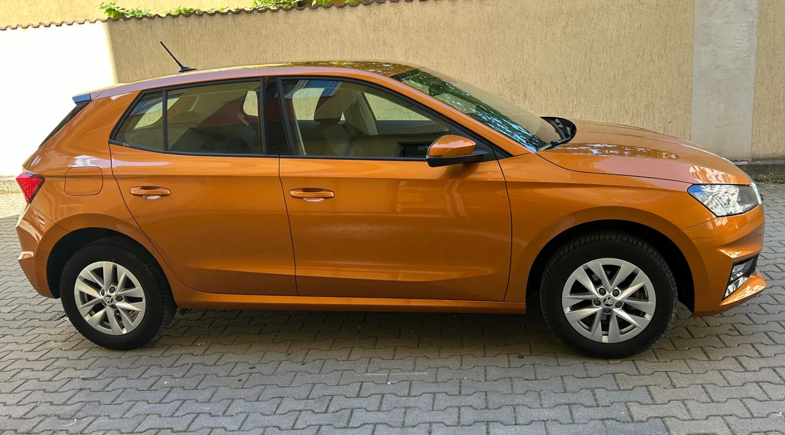 Skoda Fabia TSI Заводска гаранция, снимка 4 - Автомобили и джипове - 54731171