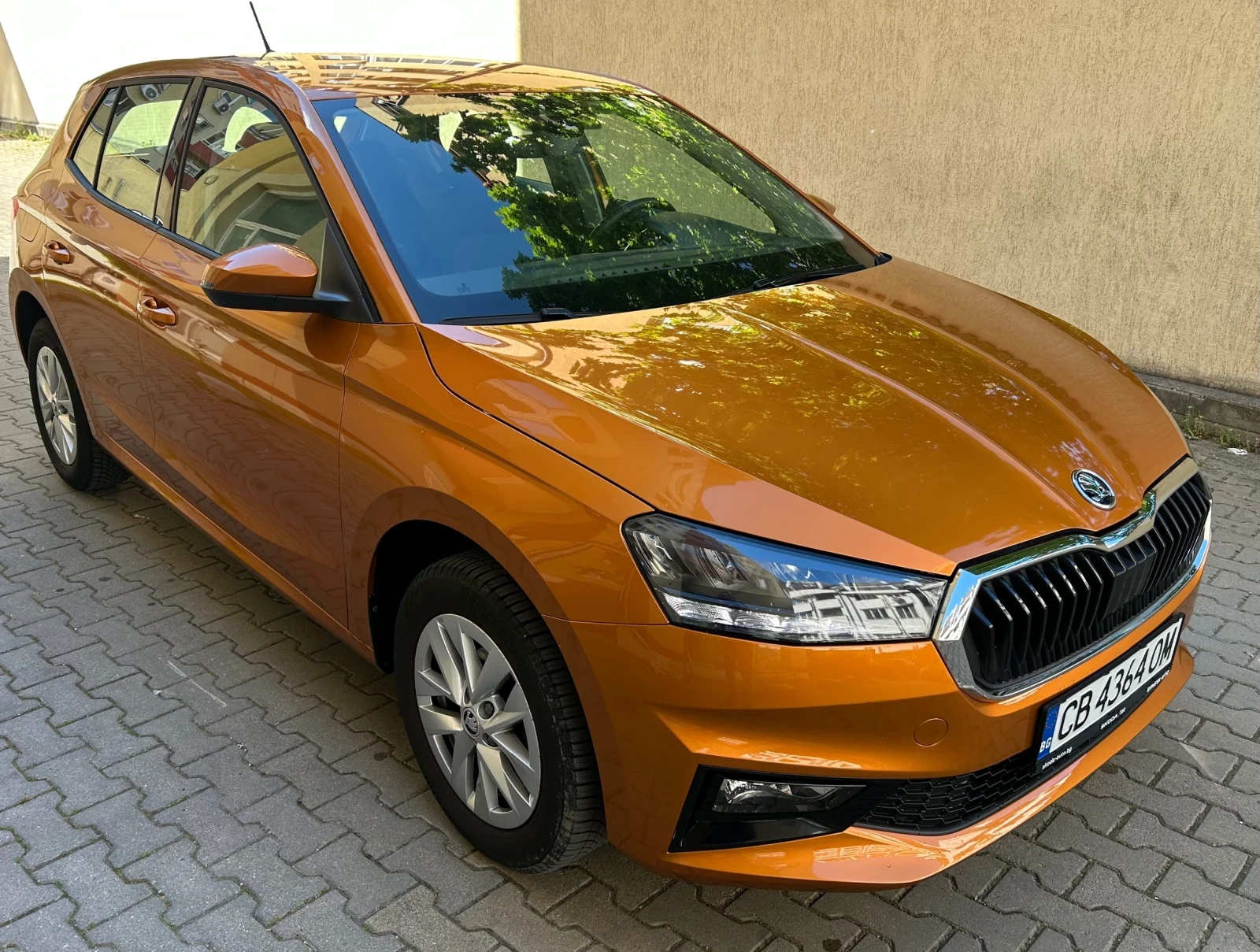 Skoda Fabia TSI Заводска гаранция, снимка 3 - Автомобили и джипове - 54731171