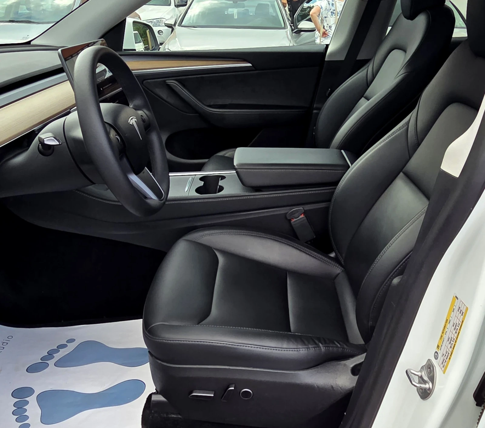 Tesla Model Y 2024/530p.s./Performance, снимка 8 - Автомобили и джипове - 54825678