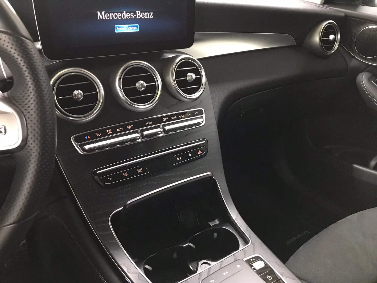 Mercedes-Benz GLC 200, снимка 6 - Автомобили и джипове - 54873273