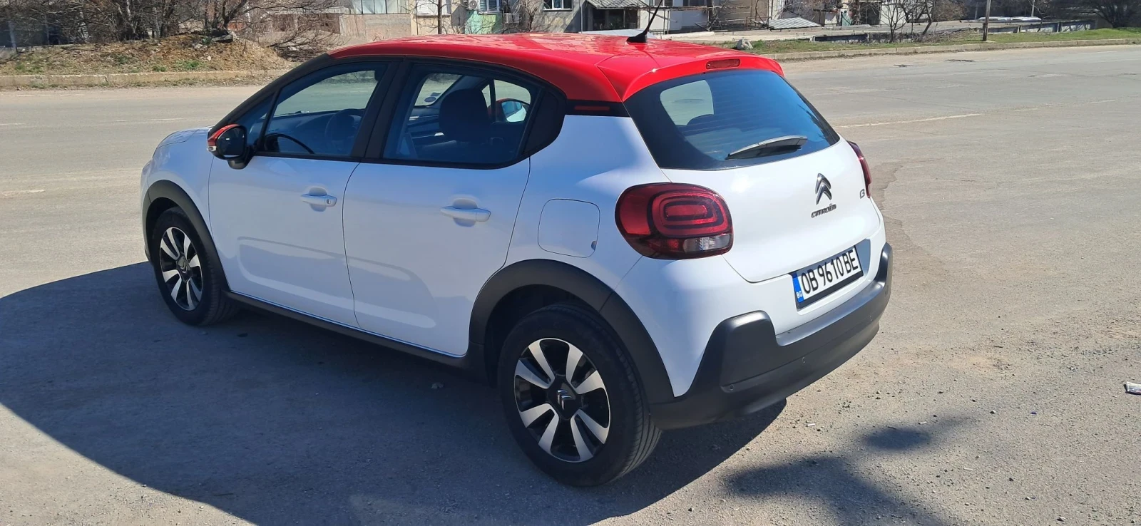Citroen C3 1, 2 Puretech, снимка 4 - Автомобили и джипове - 55695534