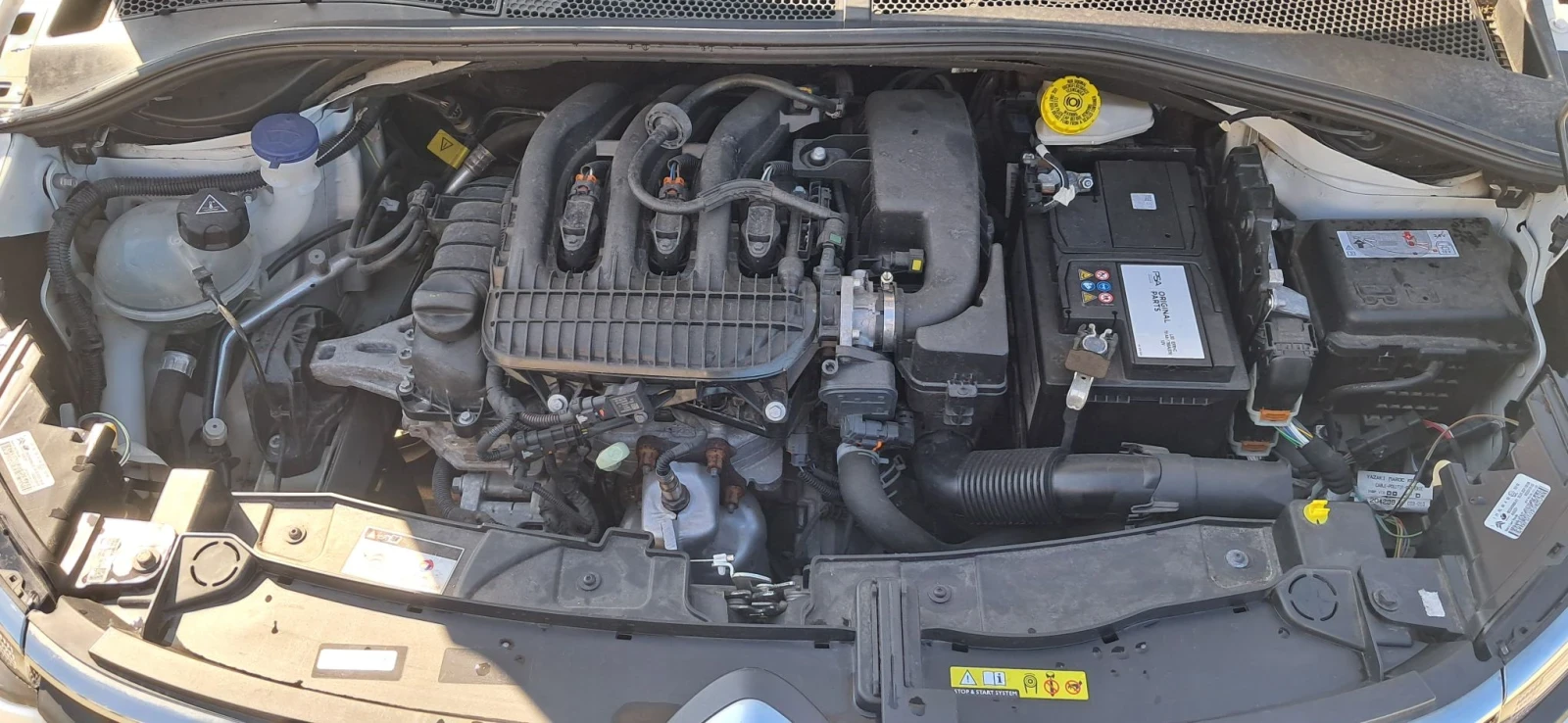 Citroen C3 1, 2 Puretech, снимка 6 - Автомобили и джипове - 55695534
