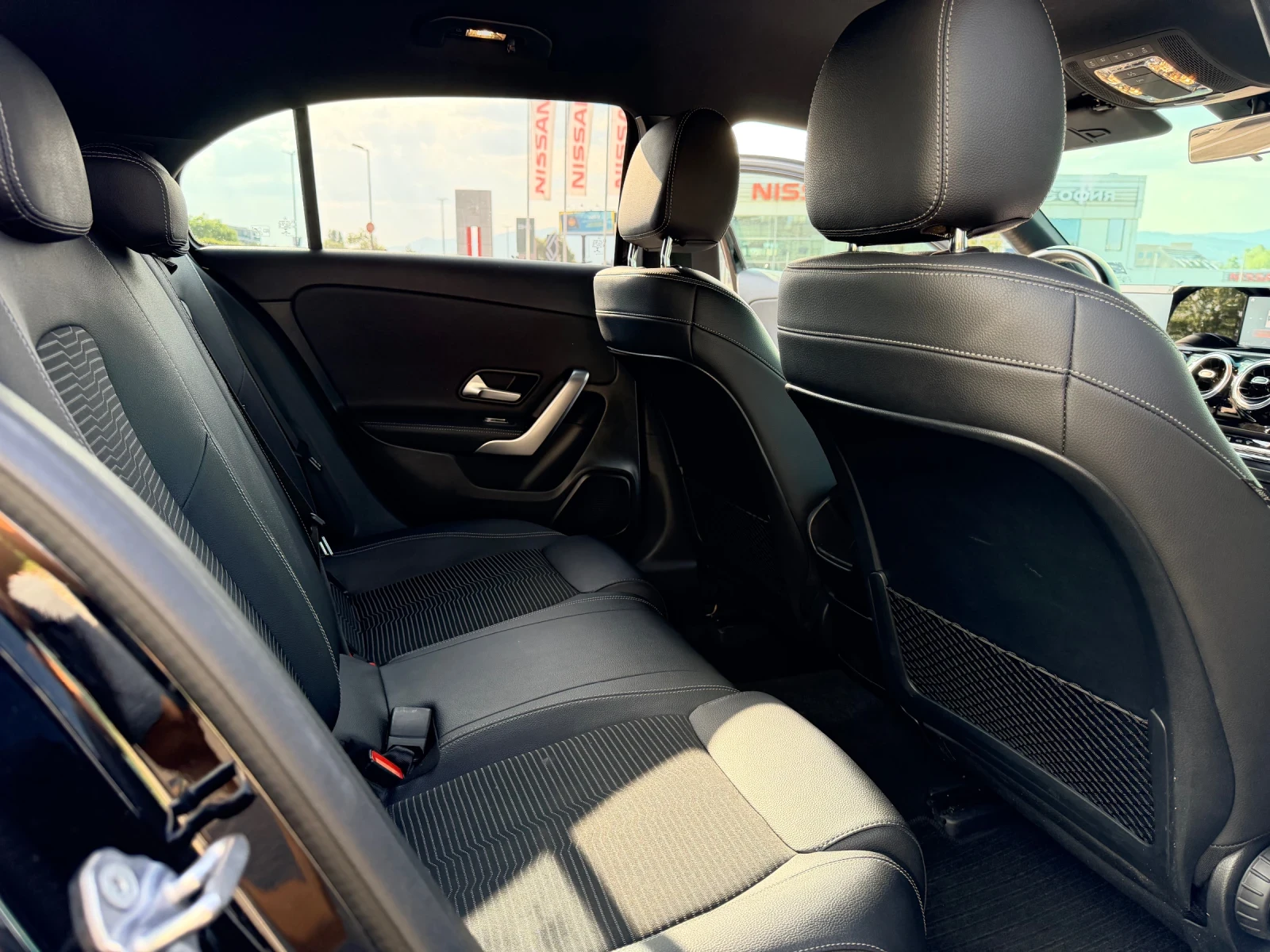Mercedes-Benz A 200 -Sport edition-Всичко платено-обслужен-Лизинг, снимка 14 - Автомобили и джипове - 55809514