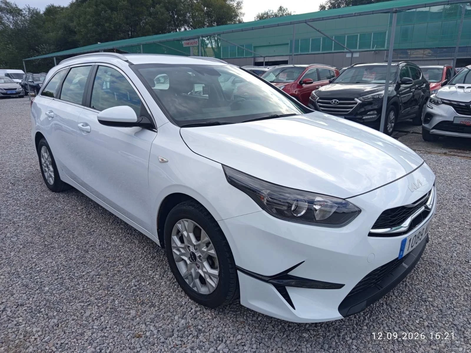 Kia Ceed 1.6Mild-Hybrid , снимка 3 - Автомобили и джипове - 56042116