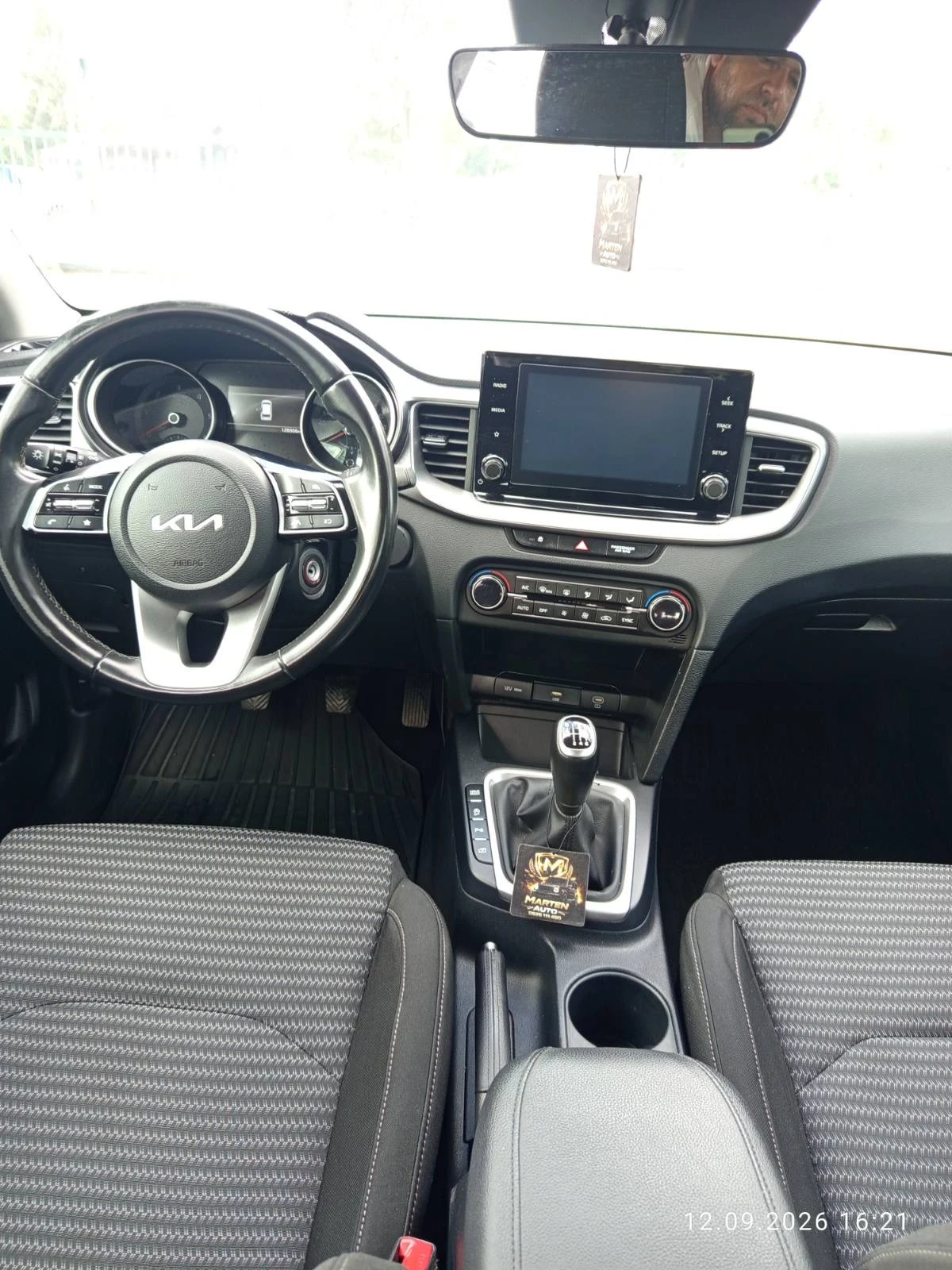 Kia Ceed 1.6Mild-Hybrid , снимка 14 - Автомобили и джипове - 56042116