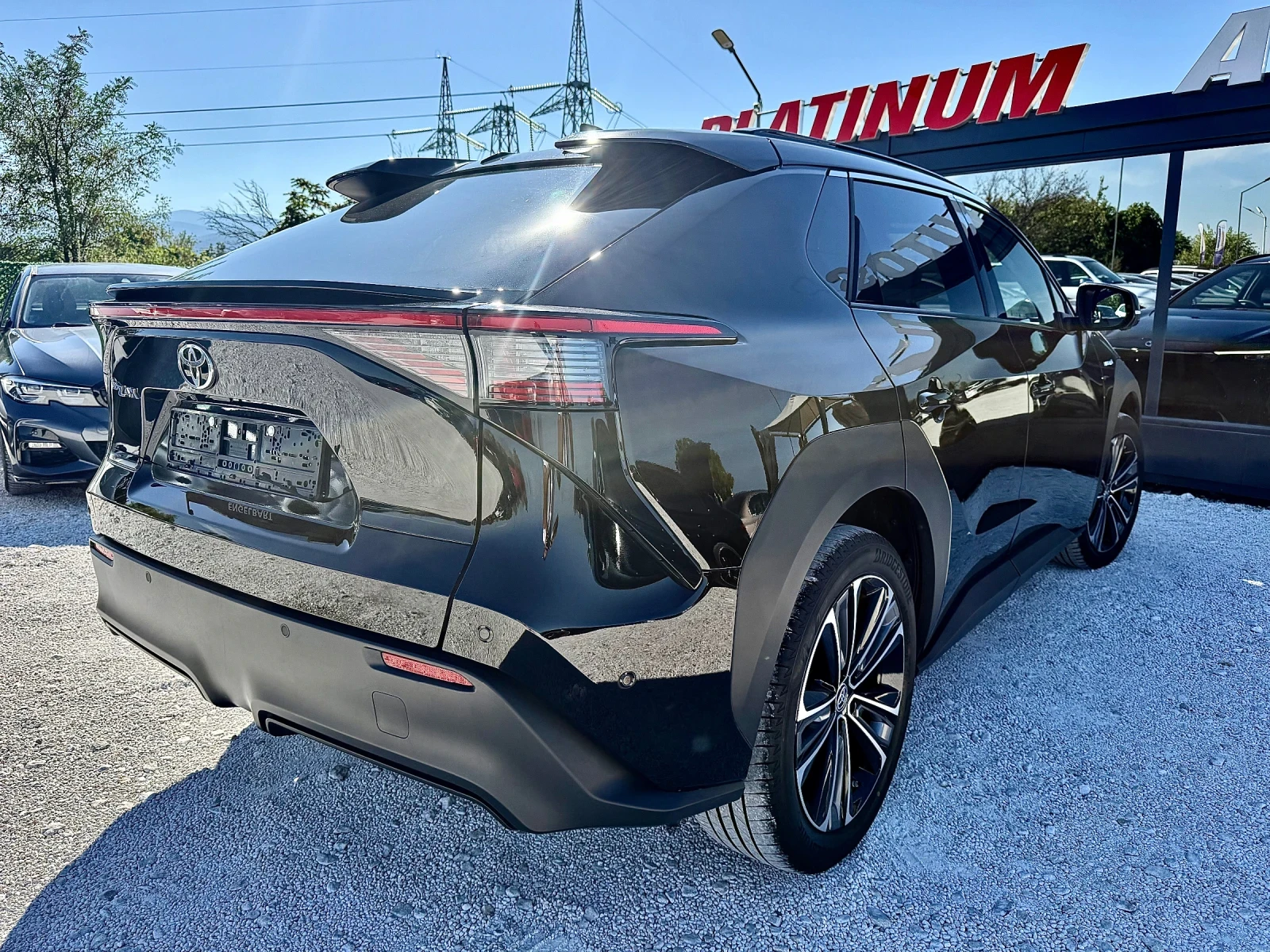 Toyota bZ4X Европа* JBL* Multi-Led* 360* FULL екстри* , снимка 7 - Автомобили и джипове - 56128779