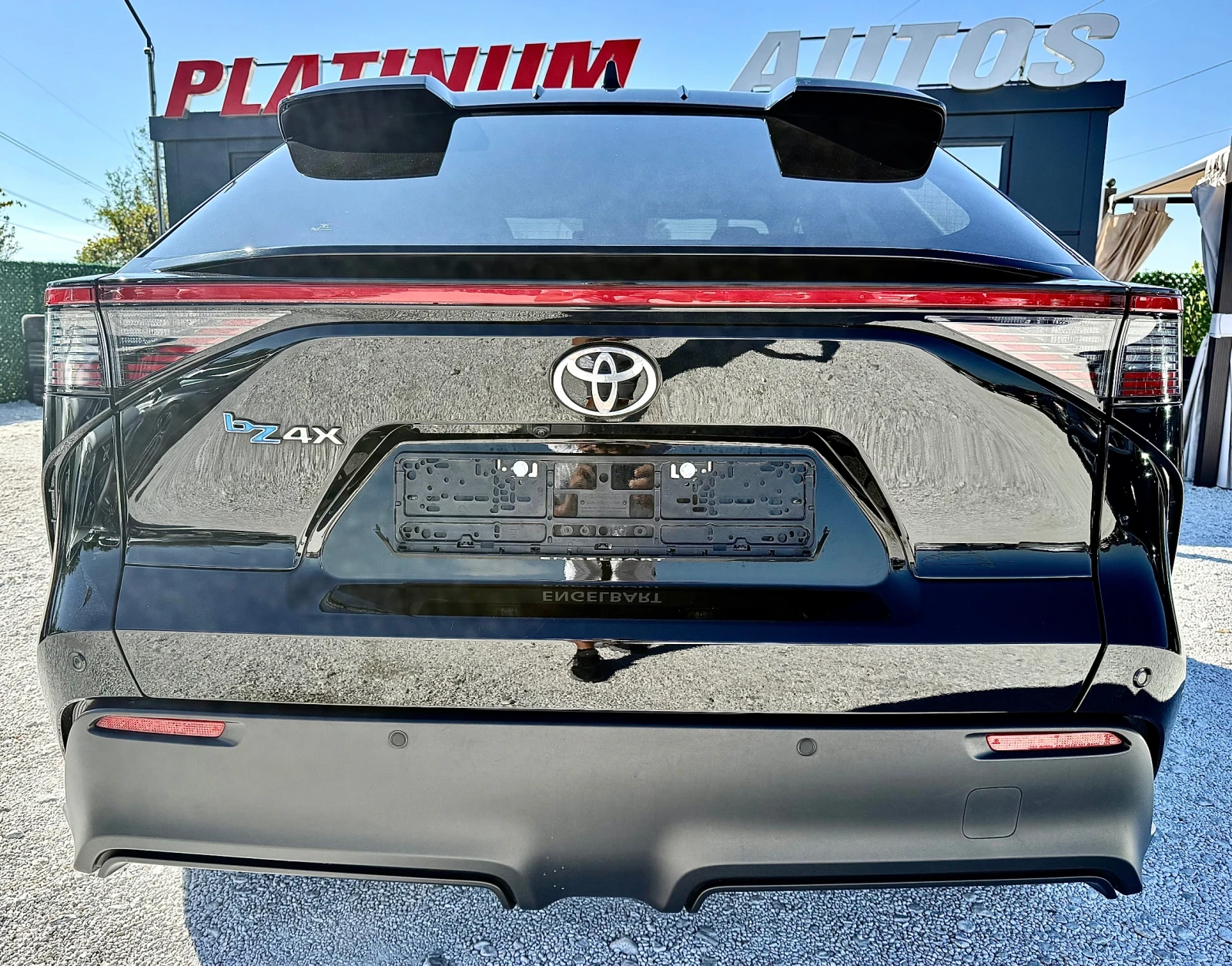 Toyota bZ4X Европа* JBL* Multi-Led* 360* FULL екстри* , снимка 5 - Автомобили и джипове - 56128779