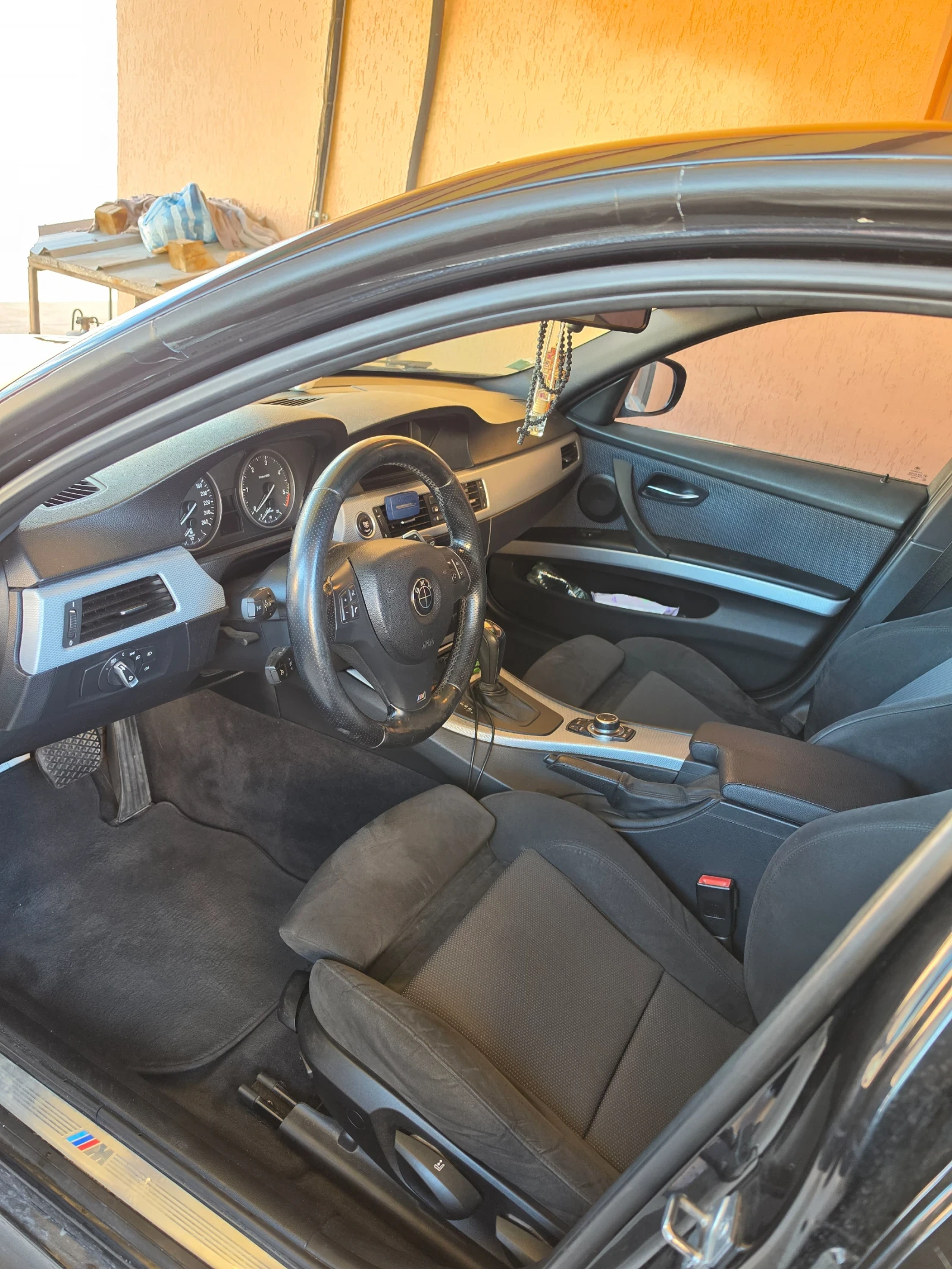 BMW 330 BMW 330xd LCI M PACK 2011г, снимка 9 - Автомобили и джипове - 56546292