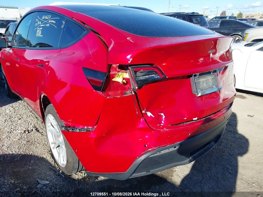 Tesla Model Y Long Range, снимка 6 - Автомобили и джипове - 56571244