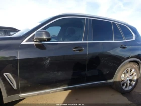 BMW X5 xDrive* HEAD UP* 360КАМ* Амбиент* VIRTUAL COCKPIT* - 26700 € / 52220.66 лв. - 12419475 6