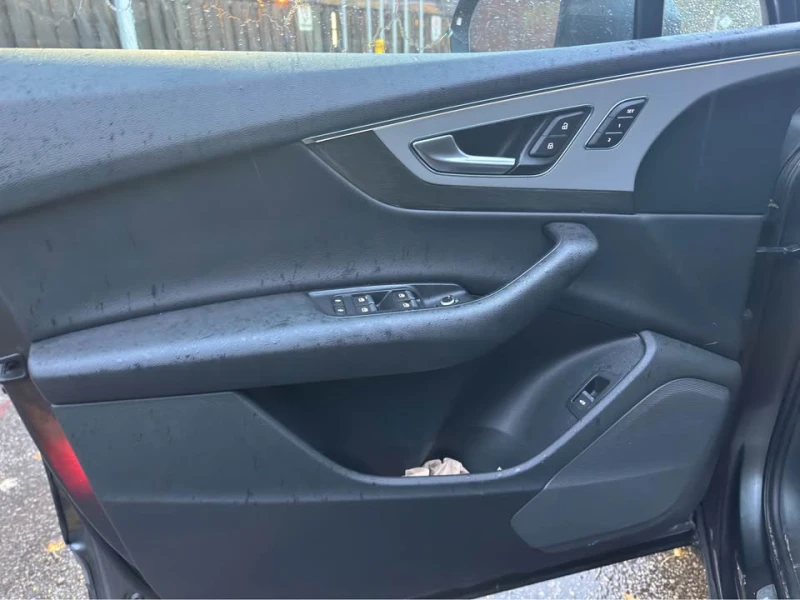 Audi Q7 CARFAX* АВТОФИНАНСИРАНЕ БЕЗ ПЪРВОНАЧАЛНА ВНОСКА, снимка 12 - Автомобили и джипове - 53163217