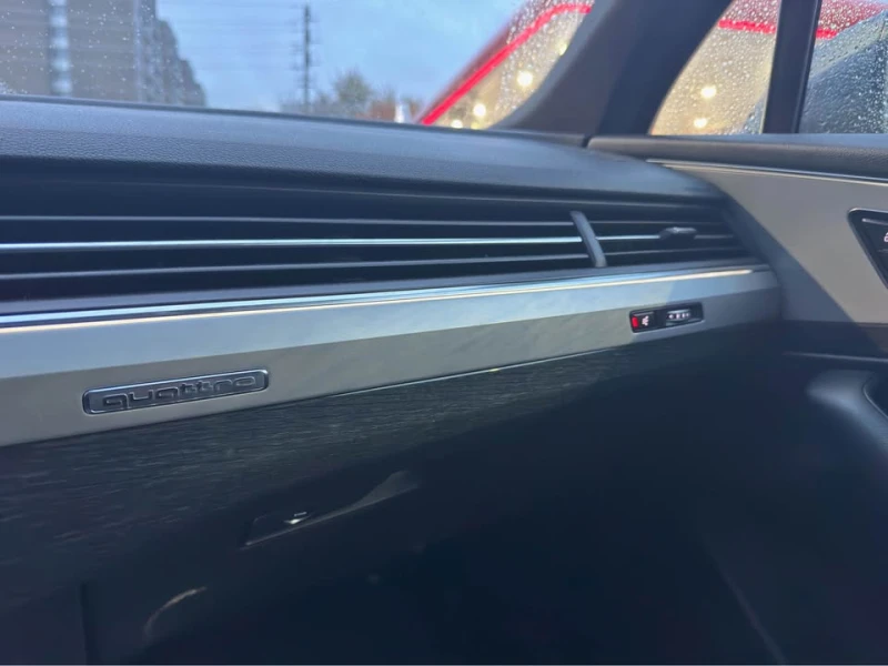 Audi Q7 CARFAX* АВТОФИНАНСИРАНЕ БЕЗ ПЪРВОНАЧАЛНА ВНОСКА, снимка 16 - Автомобили и джипове - 53163217