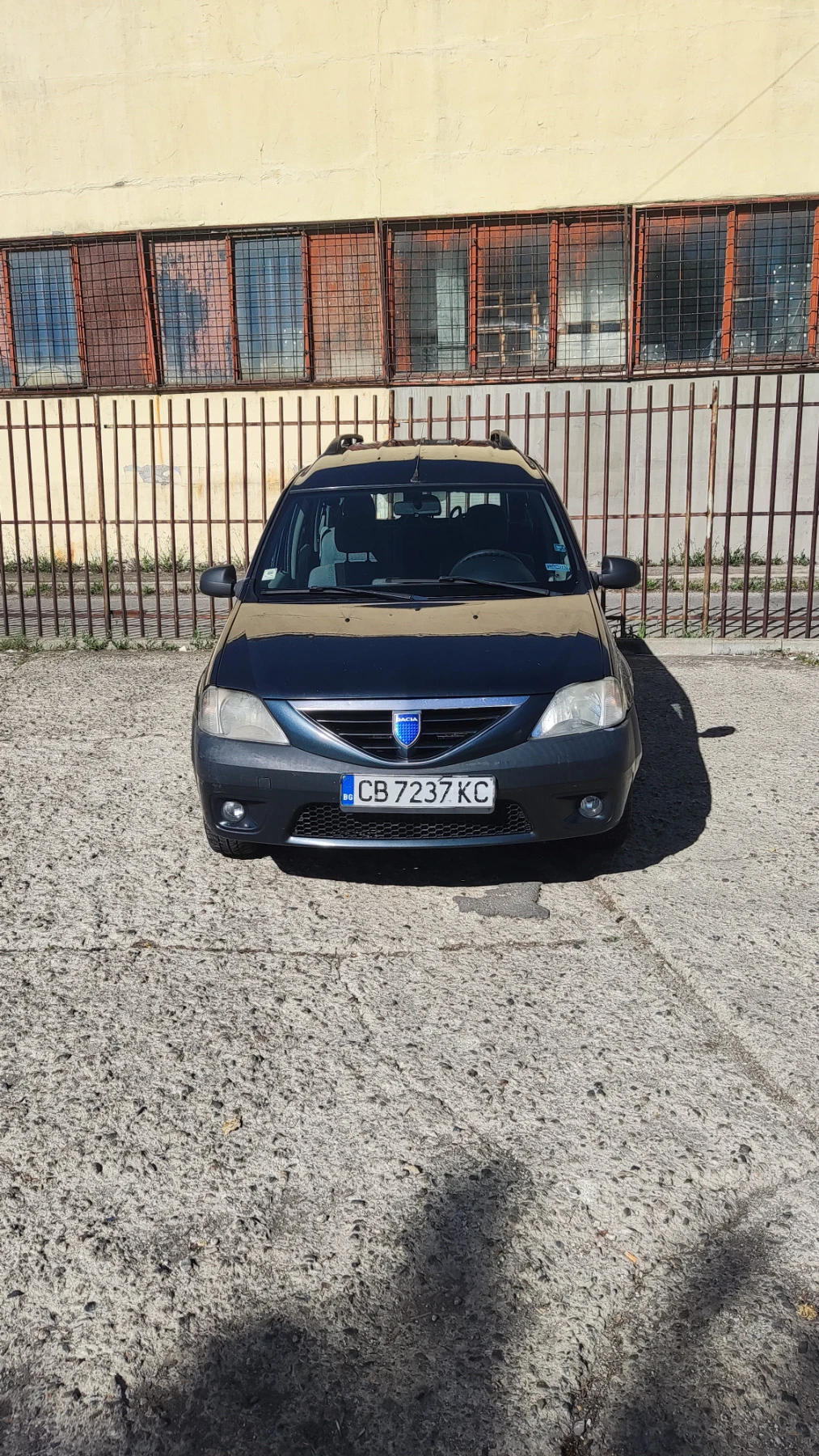 Dacia Logan 1.6, 16v, KLIMA - изображение 2