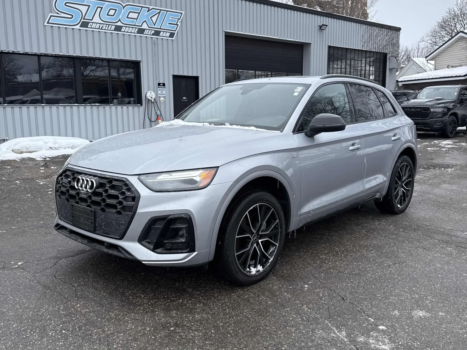 Audi Q5 2.0T* MATRIX* 360������* LANE* ASSIST* ��������*  | Mobile.bg � ����������� 1