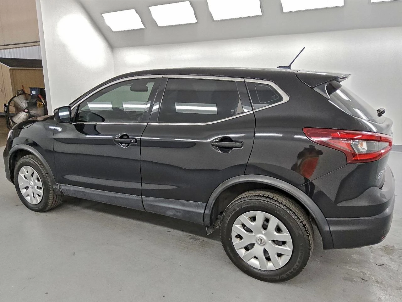 Nissan Rogue SPORT S* AWD* 2.0L* БЕЗ ИНЦИДЕНТИ*  - изображение 3