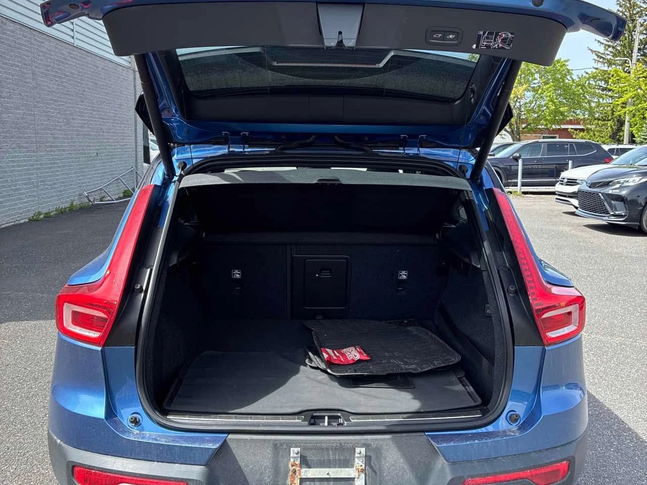 Volvo XC40 R Design  CARFAX | Mobile.bg � ����������� 15