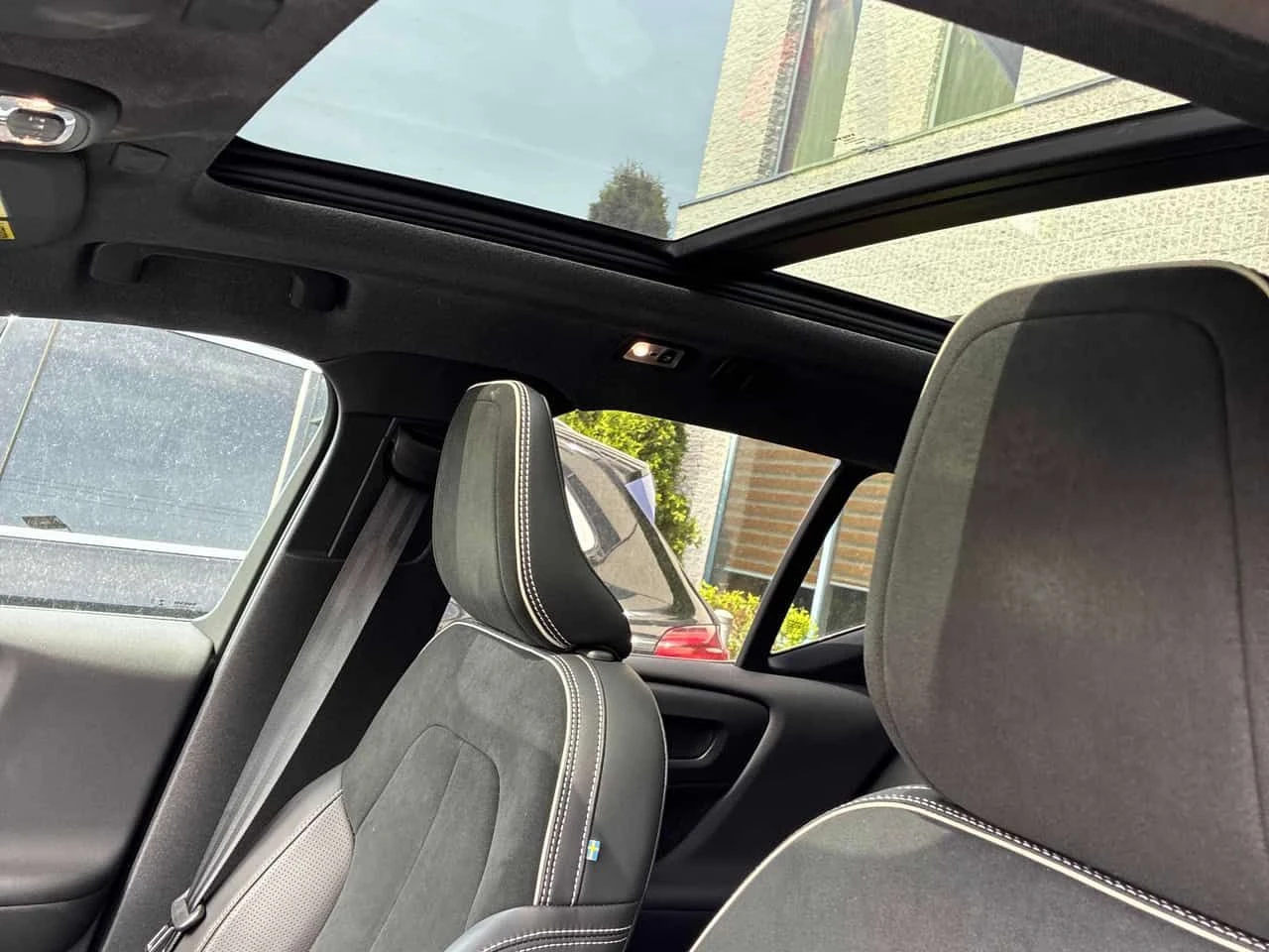Volvo XC40 R Design  CARFAX | Mobile.bg � ����������� 14