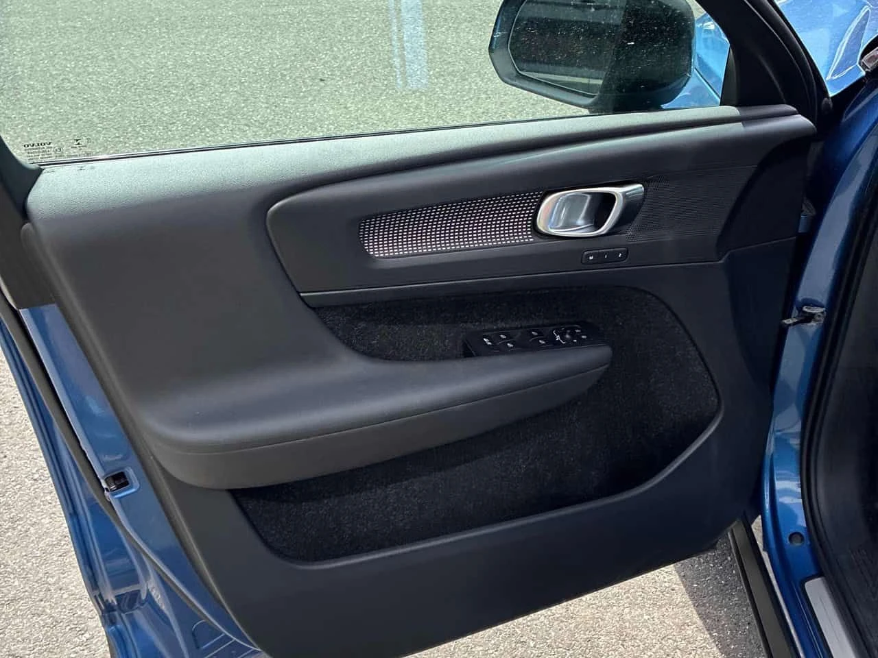 Volvo XC40 R Design  CARFAX | Mobile.bg � ����������� 12