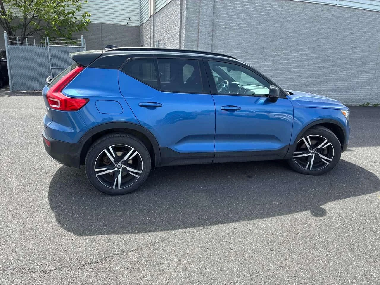Volvo XC40 R Design  CARFAX | Mobile.bg � ����������� 3