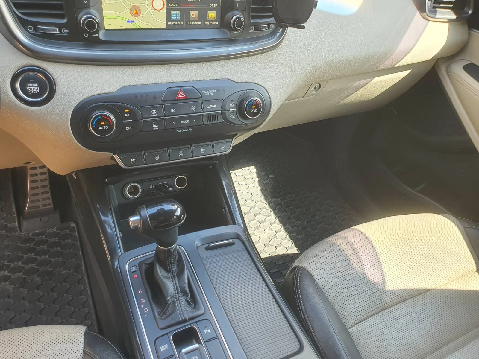 Kia Sorento Sorento, снимка 16 - Автомобили и джипове - 55036917