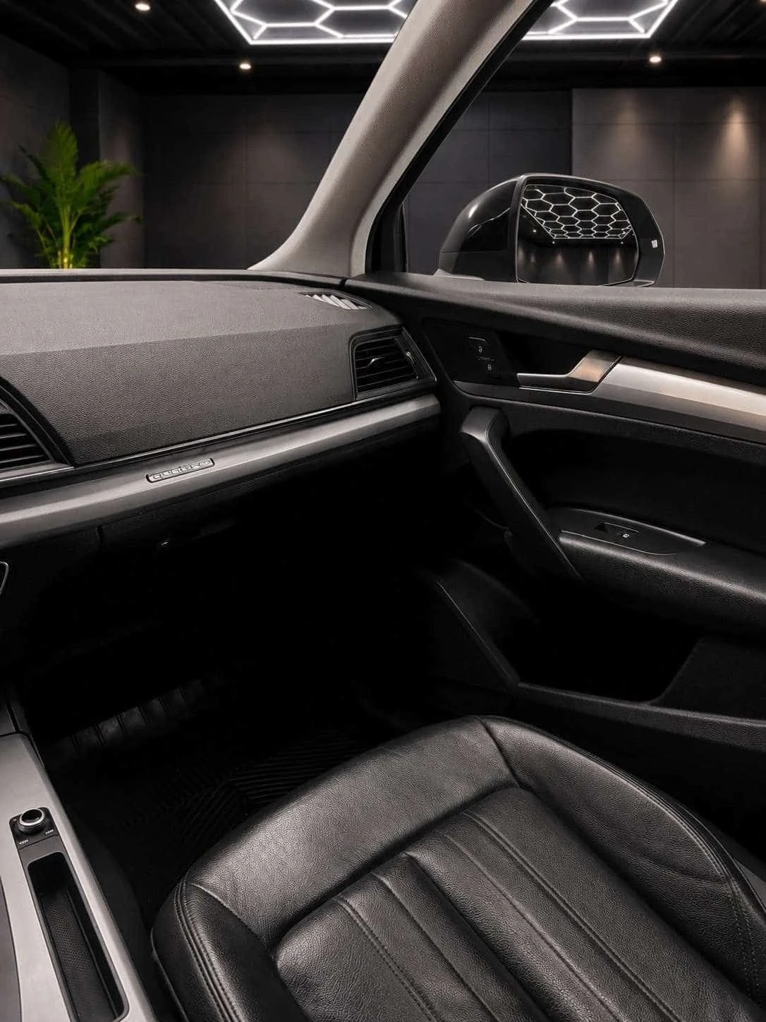 Audi Q5 * Komfort quattro * CARFAX * ЦЕНА ДО БГ, снимка 11 - Автомобили и джипове - 55152347