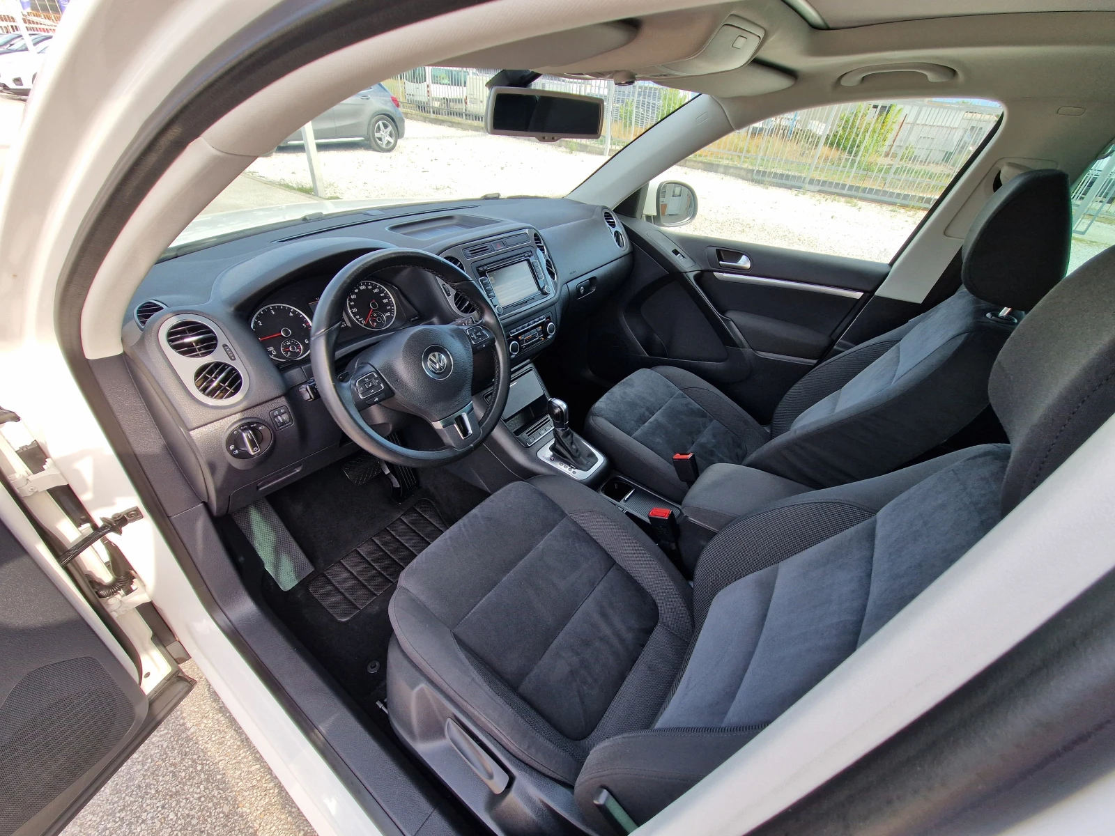 VW Tiguan 2.0TDI-AUT* DSG* 4motion-4x4* �������� ��! PANORAM | Mobile.bg � ����������� 9