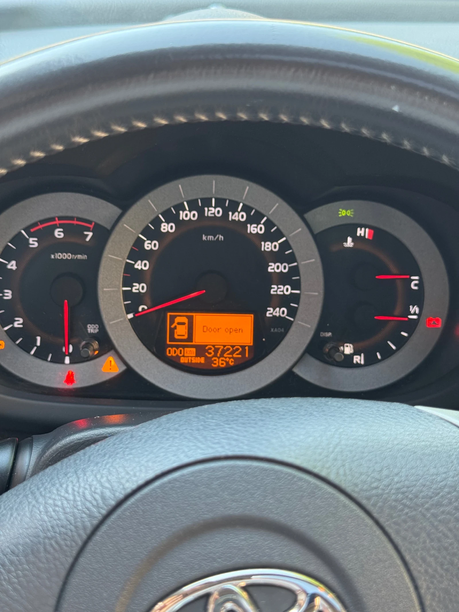 Toyota Rav4, снимка 6 - Автомобили и джипове - 55310814