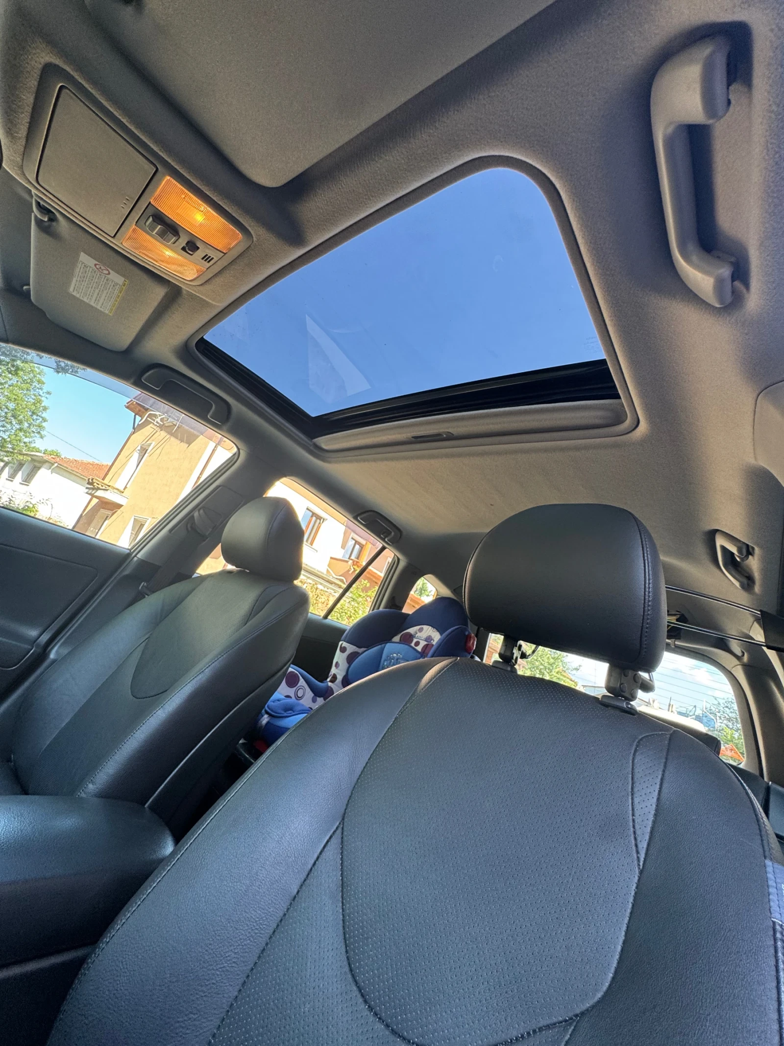 Toyota Rav4, снимка 9 - Автомобили и джипове - 55310814