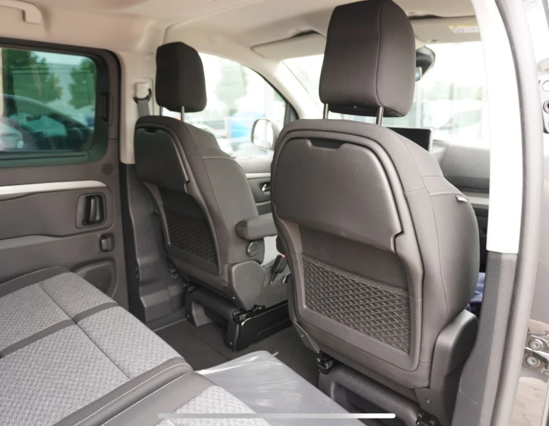 Fiat Ulysse 2.0 BlueHDI 180hp 8AT, фабрично нов, гаранция, фул, снимка 9 - Бусове и автобуси - 52013999