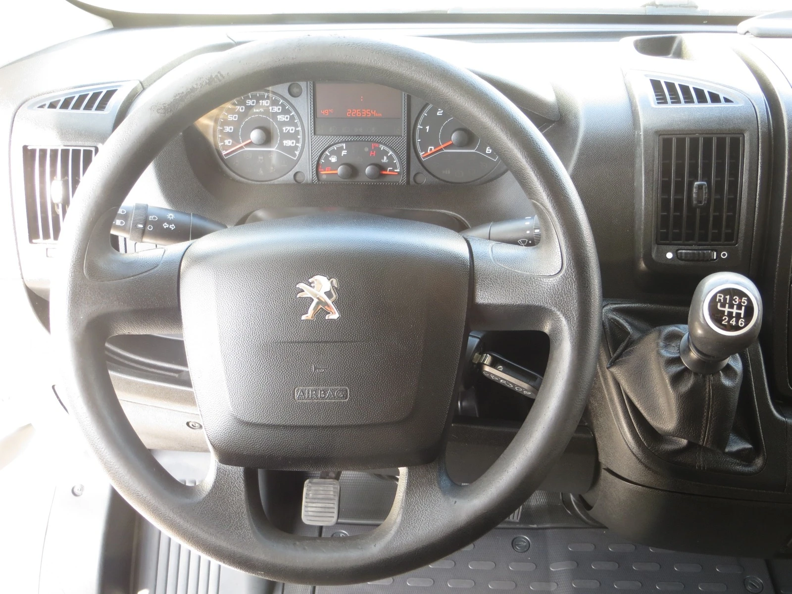 Peugeot Boxer 2.0 HDI Euro 6b БОРДОВИ - изображение 8