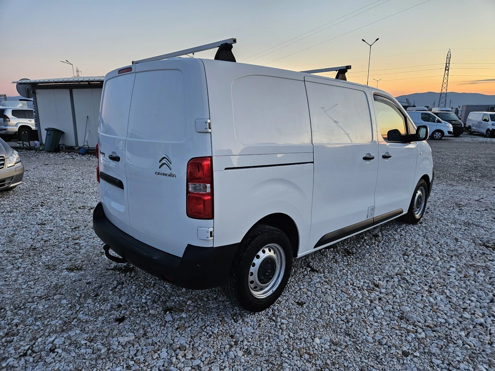 Citroen Jumpy 2.0 HDI - изображение 5