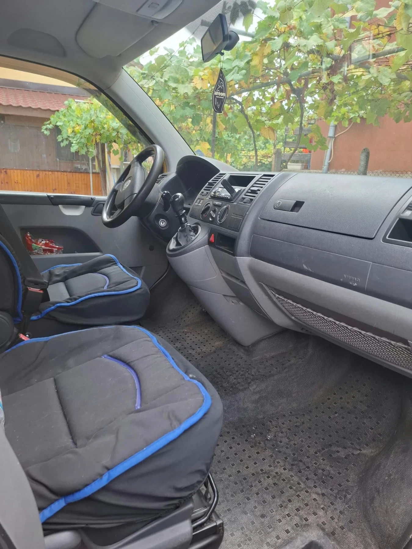 VW T5 1.9, снимка 5 - Бусове и автобуси - 56569020