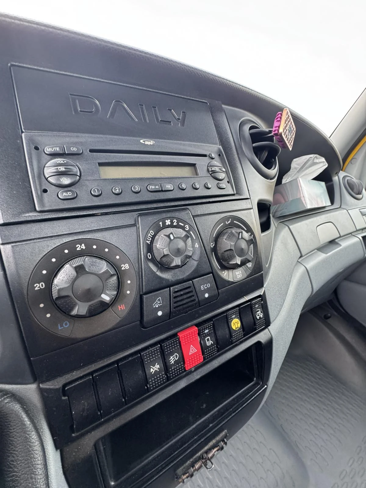 Iveco 35c18, снимка 11 - Камиони - 55645975