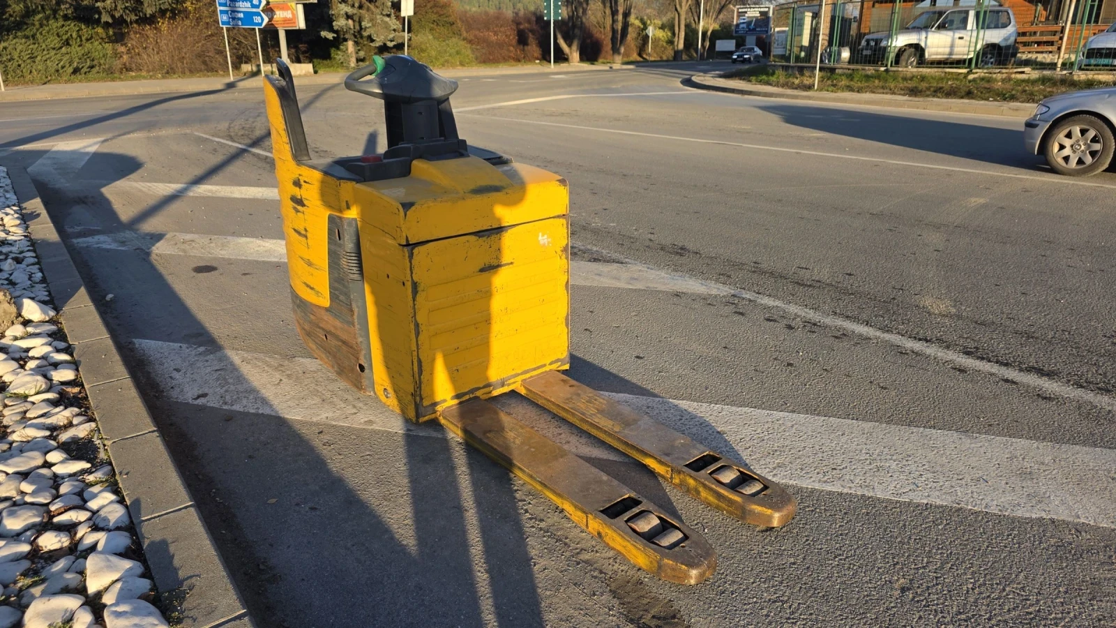   ERE 225 | Mobile.bg   5