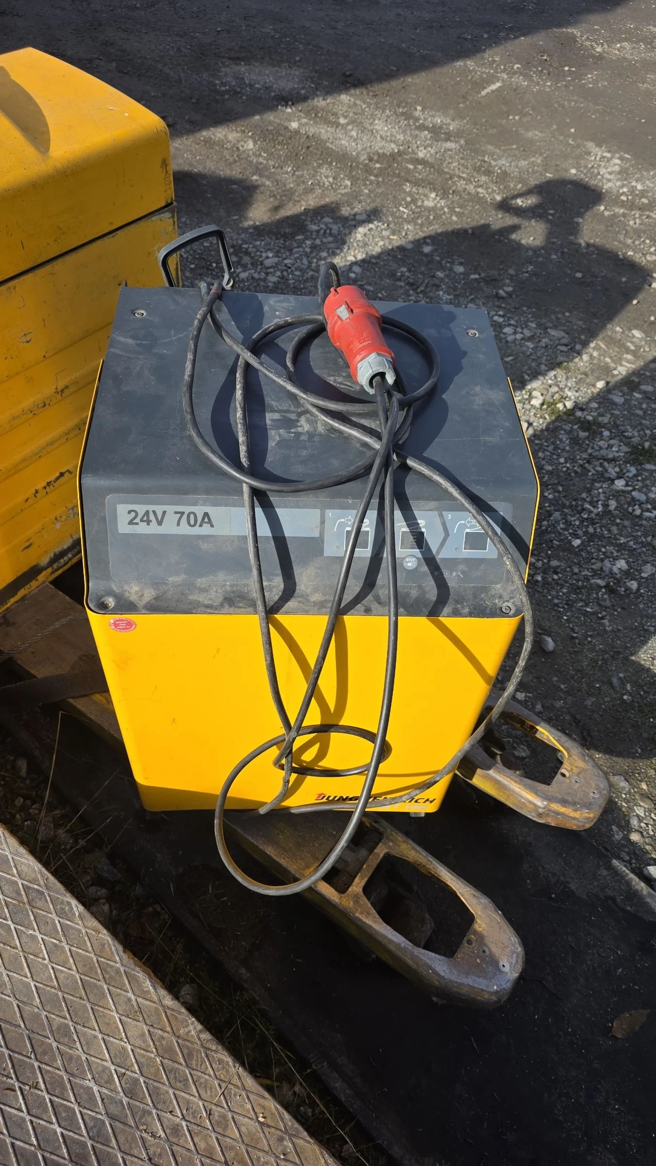   ERE 225 | Mobile.bg   12