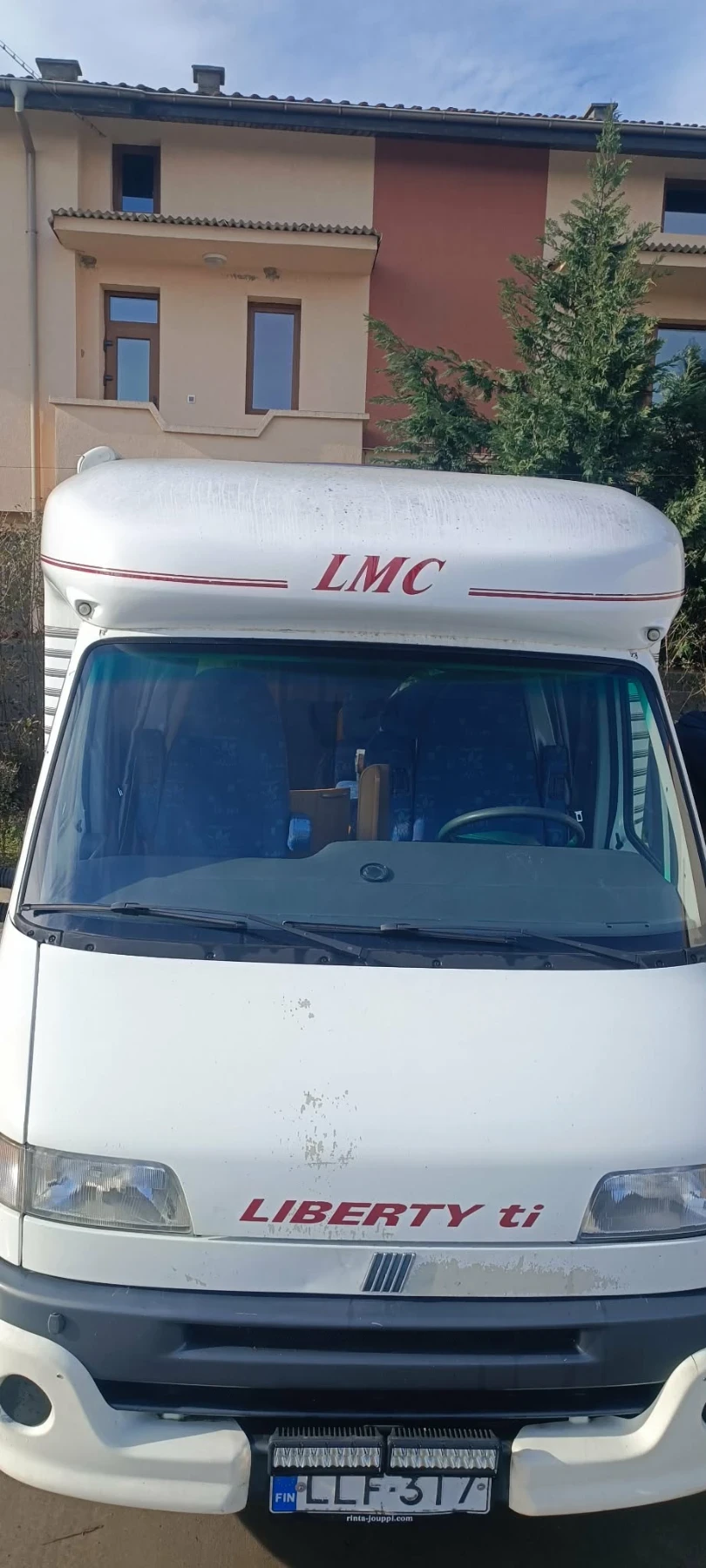 Кемпер LMC Fiat Dukato , снимка 2 - Каравани и кемпери - 54128747