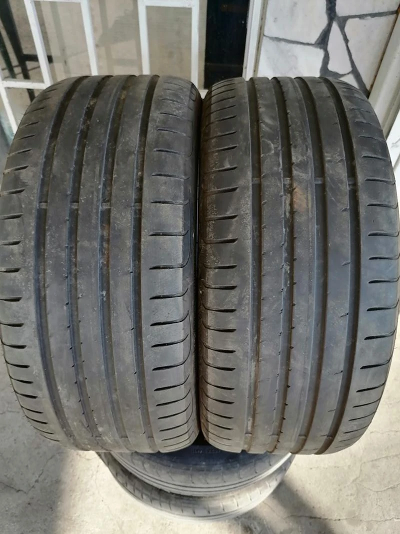 Гуми Летни 245/45R18, снимка 1 - Гуми и джанти - 29589247