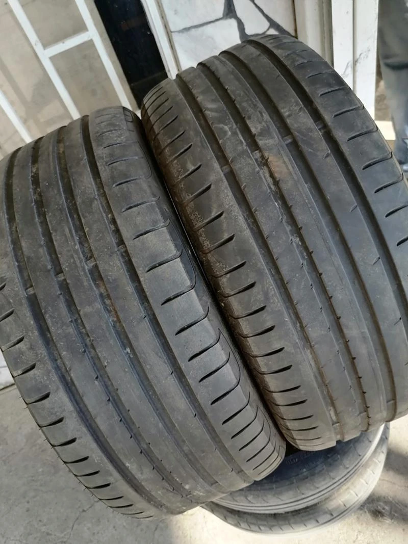 Гуми Летни 245/45R18, снимка 2 - Гуми и джанти - 29589247