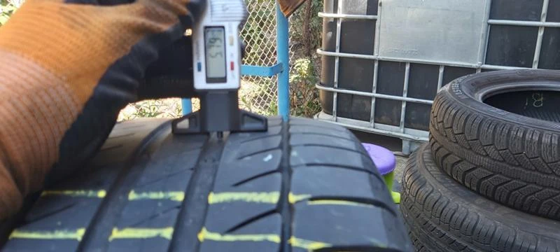 Гуми Летни 245/45R17, снимка 3 - Гуми и джанти - 29887457