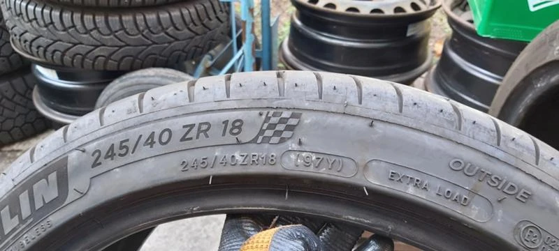 Гуми Летни 245/40R18, снимка 6 - Гуми и джанти - 30582306