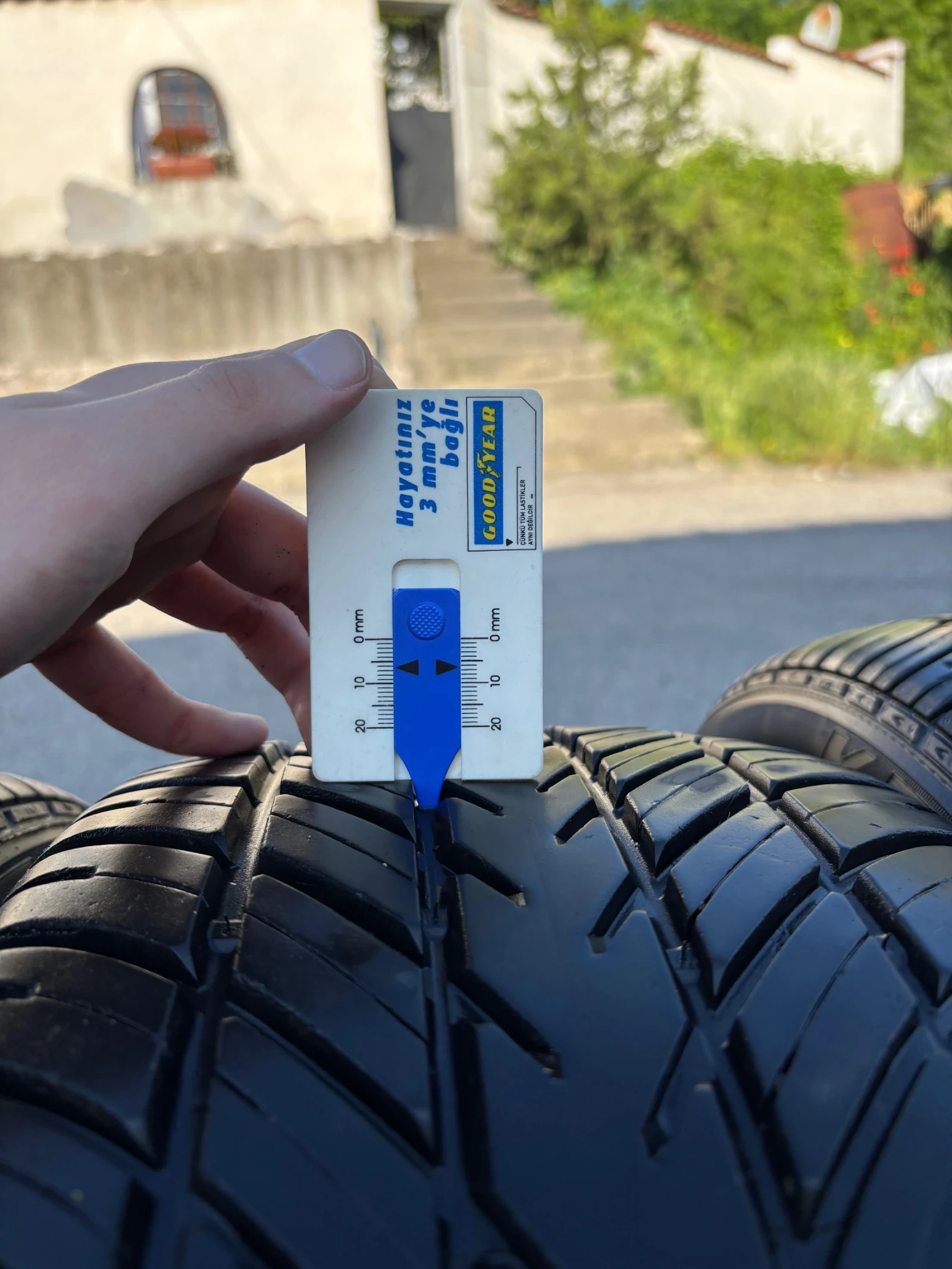 Гуми Летни 225/45R17, снимка 6 - Гуми и джанти - 54893921