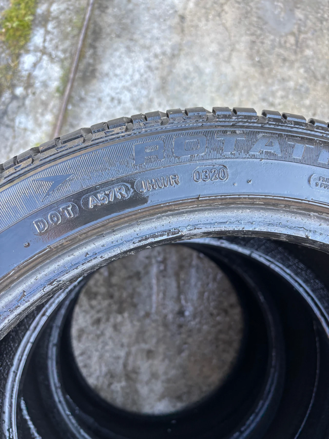 Гуми Летни 225/45R17, снимка 4 - Гуми и джанти - 54893921