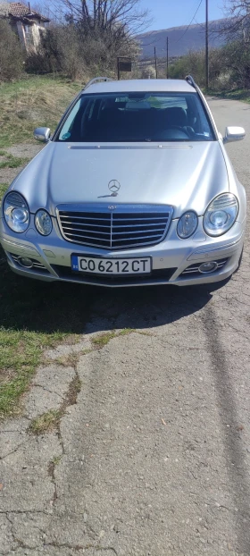 Mercedes-Benz E 220, снимка 1