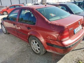 VW Bora 1.6 КЛИМАТРОНИК, снимка 4