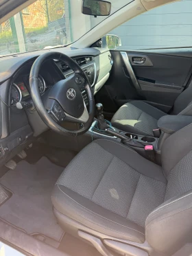 Toyota Auris 2.0 D4D 124 к. с., снимка 9