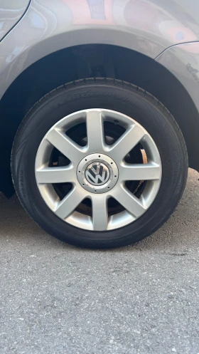 Обява за продажба на VW Touran 2.0 TDI ~7 000 лв. - изображение 8