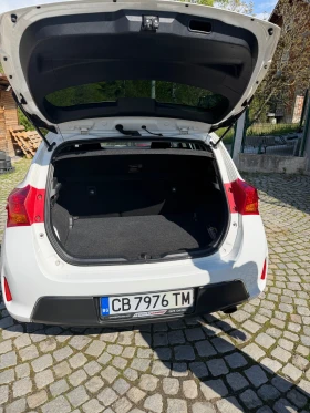 Toyota Auris 2.0 D4D 124 �. �. | Mobile.bg � ����� ������ 13