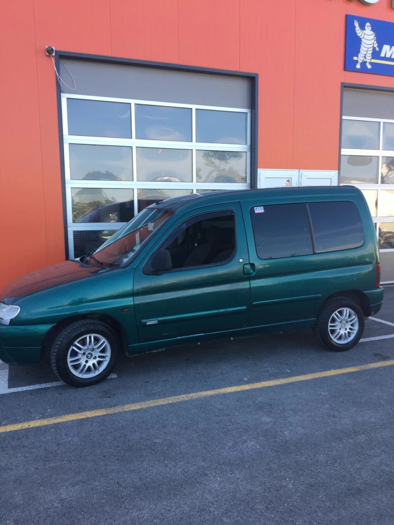 Citroen Berlingo 1.8 Газ/Бензин, снимка 4 - Автомобили и джипове - 47476802